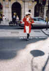 London 2003 bellman.jpg (156185 bytes)